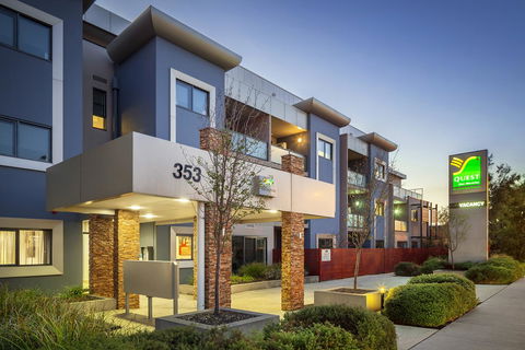 Quest Glen Waverley - Holiday Cairns 0