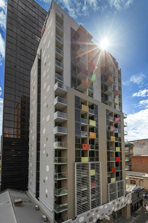 Brady Hotels Central Melbourne - Holiday Cairns 43
