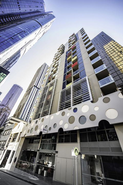 Brady Hotels Central Melbourne - Holiday Cairns 21