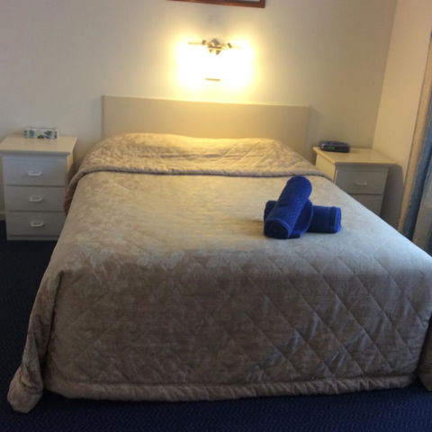 Heyfield Motel And Apartments - Holiday Cairns 8