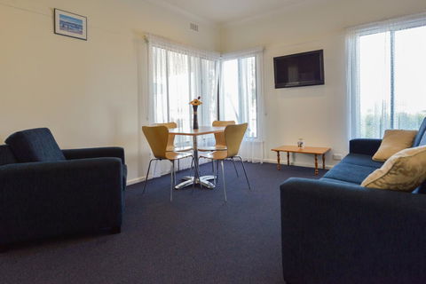 Heyfield Motel And Apartments - Holiday Cairns 14
