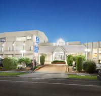 Ciloms Airport Lodge - Holiday Cairns