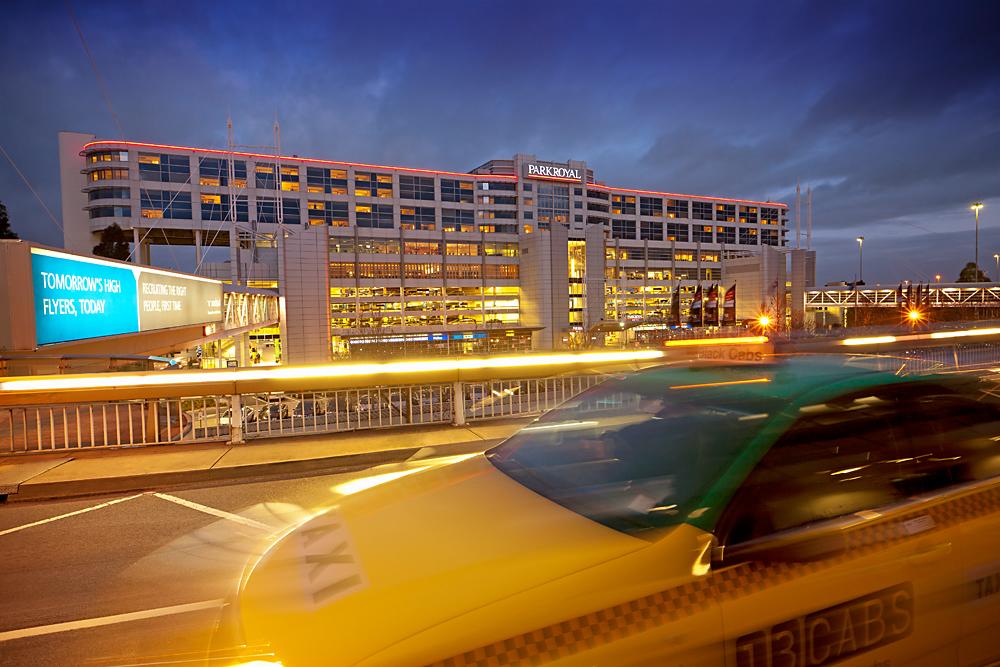 Melbourne Airport VIC Holiday Cairns
