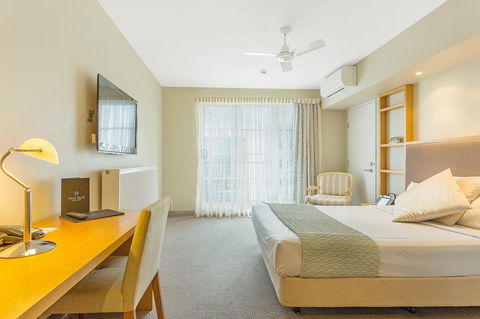 Deep Blue Hotel & Hot Springs - Holiday Cairns 27