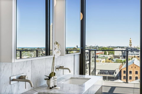 Melbourne City Apartments - Teri - Holiday Cairns 15