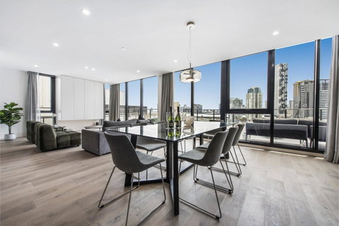 Melbourne City Apartments - Teri - Holiday Cairns 4