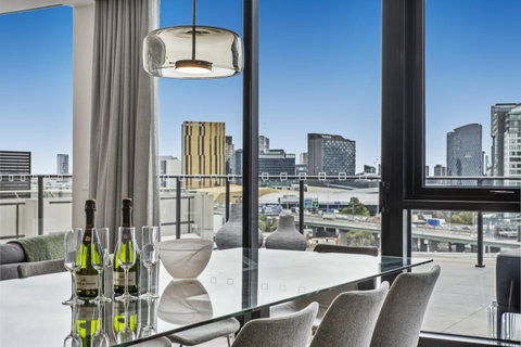 Melbourne City Apartments - Teri - Holiday Cairns 2