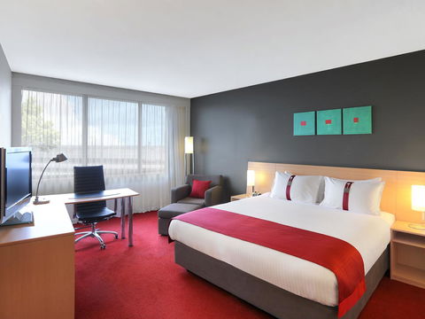 Holiday Inn Melbourne Airport, An IHG Hotel - Holiday Cairns 1