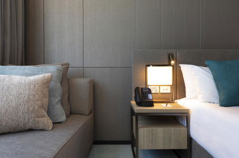 Novotel Melbourne Central - Holiday Cairns 32