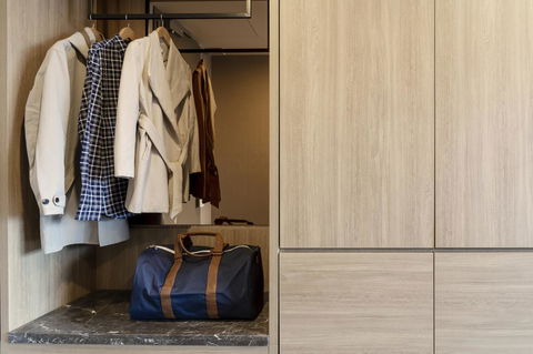 Novotel Melbourne Central - Holiday Cairns 16