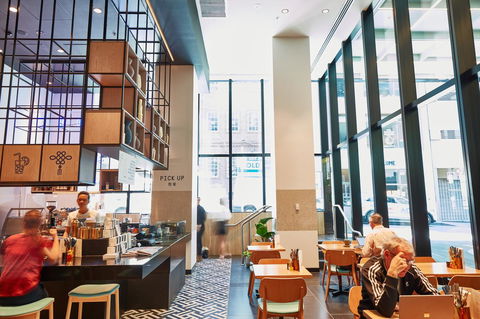 Novotel Melbourne Central - Holiday Cairns 8