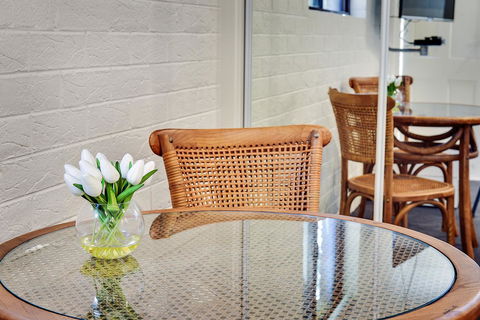 Allambi Holiday Apartments - Holiday Cairns 26
