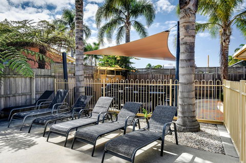 Allambi Holiday Apartments - Holiday Cairns 19
