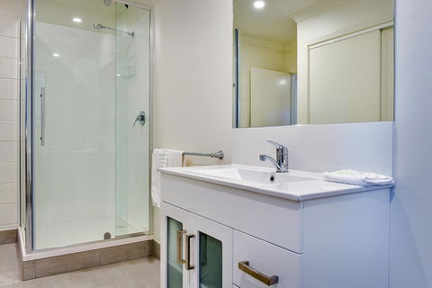 Allambi Holiday Apartments - Holiday Cairns 36