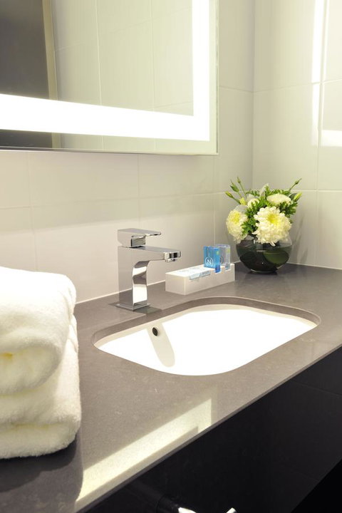 Novotel Melbourne On Collins - Holiday Cairns 37