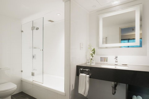 Novotel Melbourne On Collins - Holiday Cairns 4