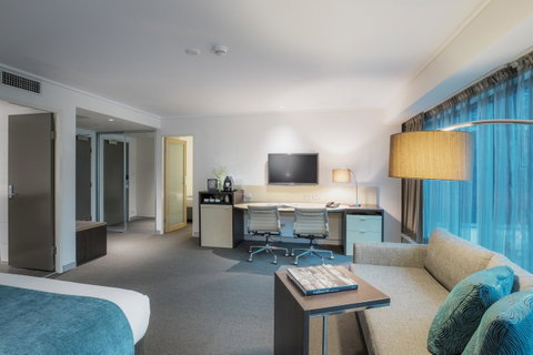 Novotel Melbourne On Collins - Holiday Cairns 2