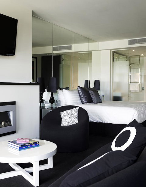 The Cullen Melbourne - Art Series - Holiday Cairns 26
