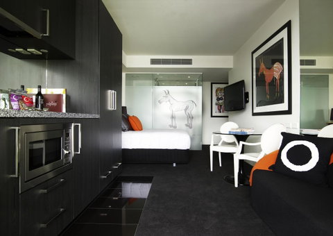 The Cullen Melbourne - Art Series - Holiday Cairns 17