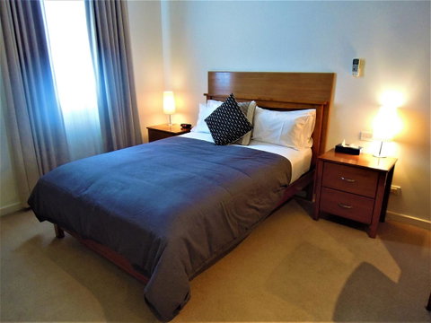 Plough Hotel - Holiday Cairns 6