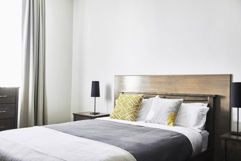 Plough Hotel - Holiday Cairns 0