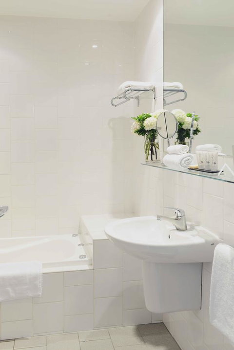 Saint Kilda Beach Hotel - Formerly Rydges St Kilda - Holiday Cairns 21