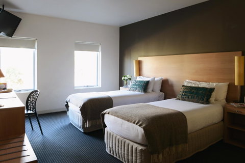 Saint Kilda Beach Hotel - Formerly Rydges St Kilda - Holiday Cairns 12