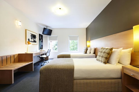 Saint Kilda Beach Hotel - Formerly Rydges St Kilda - Holiday Cairns 9