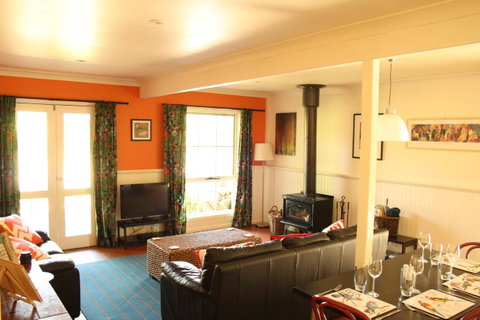 Merrimeet Cottages - Holiday Cairns 6