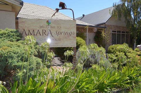 Amara Springs Guest House - Holiday Cairns 0