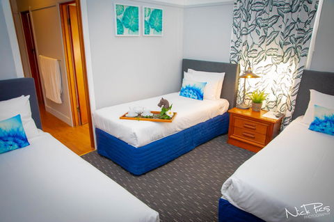 Amara Springs Guest House - Holiday Cairns 13