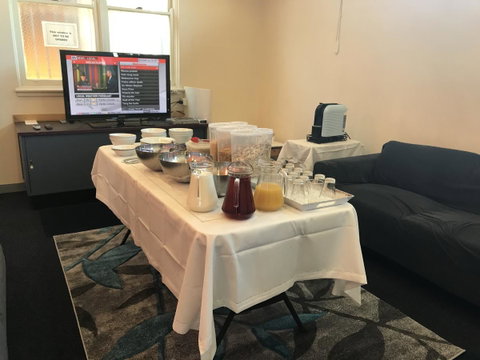 SmartStay Melbourne - Holiday Cairns 24