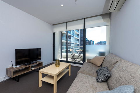 Amazing Accommodations : South Yarra - Holiday Cairns 37
