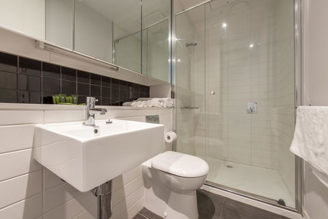 Amazing Accommodations : South Yarra - Holiday Cairns 20