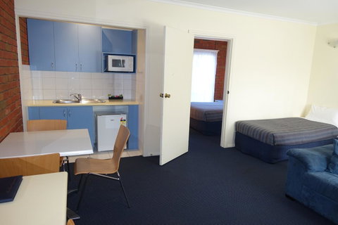Torquay Tropicana Motel - Holiday Cairns 18