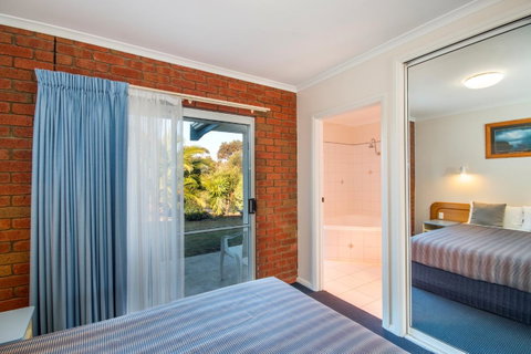Torquay Tropicana Motel - Holiday Cairns 21