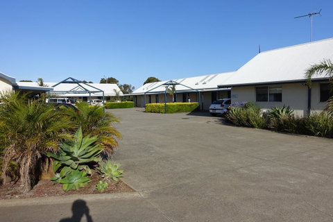 Torquay Tropicana Motel - Holiday Cairns 10