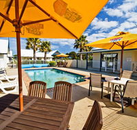 Torquay Tropicana Motel - Holiday Cairns