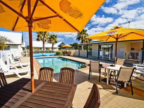 Torquay Tropicana Motel - Holiday Cairns 0