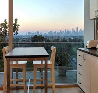 Best View St Kilda 1 BR - Spectacular Sunset Hideaway - Holiday Cairns