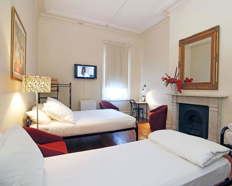 Hotel Claremont Guest House - Holiday Cairns 10