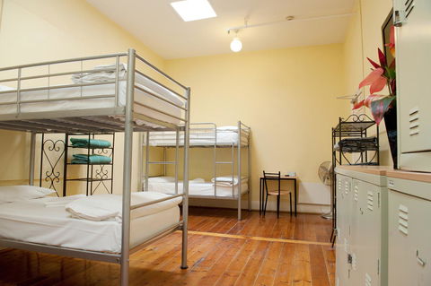 Hotel Claremont Guest House - Holiday Cairns 37