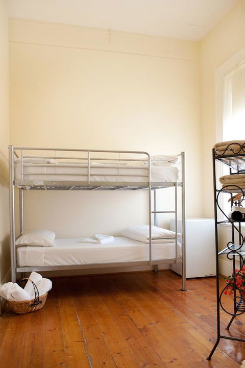 Hotel Claremont Guest House - Holiday Cairns 41