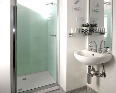 Hotel Claremont Guest House - Holiday Cairns 7