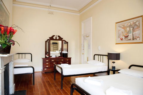 Hotel Claremont Guest House - Holiday Cairns 40