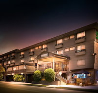 Crest on Barkly Hotel - Holiday Cairns