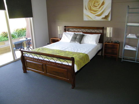 De\'Vine Escape - Holiday Cairns 27
