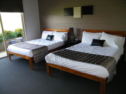 De\'Vine Escape - Holiday Cairns 15