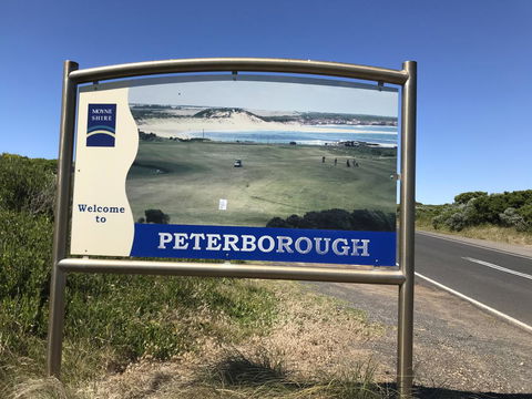 Sunsets On Martyrs Luxury Coastal Beach House Peterborough - Holiday Cairns 29