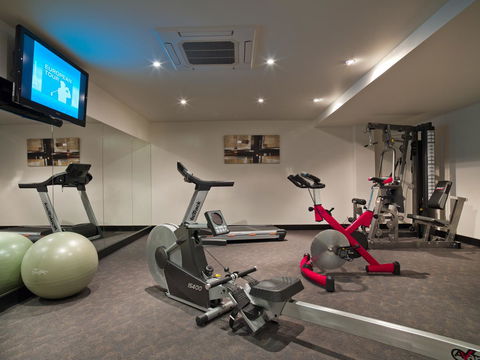 Quest Cheltenham - Holiday Cairns 24